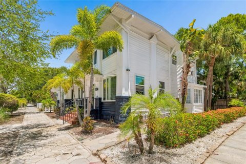 Immobilier commercial à vendre à Saint Petersburg, Floride: 300.45 m2 № 2208401 - photo 8