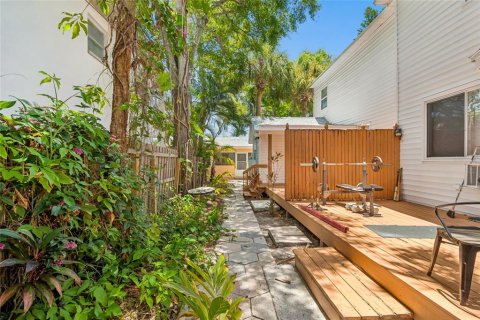 Immobilier commercial à vendre à Saint Petersburg, Floride: 300.45 m2 № 2208401 - photo 15