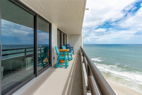 Condo in Daytona Beach Shores, Florida, 2 bedrooms  № 2379046 - photo 14