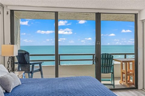 Condo in Daytona Beach Shores, Florida, 2 bedrooms  № 2379046 - photo 27