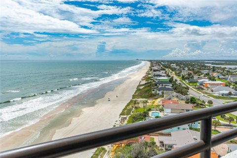 Condo in Daytona Beach Shores, Florida, 2 bedrooms  № 2379046 - photo 16