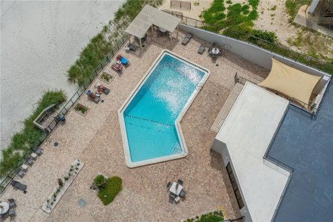 Condo in Daytona Beach Shores, Florida, 2 bedrooms  № 2379046 - photo 17