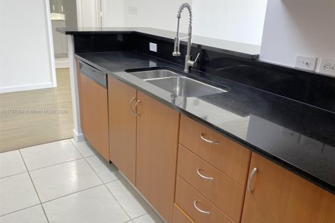 Купить кондоминиум в Авентура, Флорида 1 спальня, 77.57м2, № 1861066 - фото 8