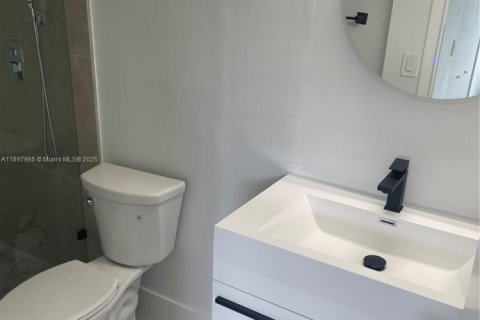 Villa ou maison à louer à Miami Gardens, Floride: 4 chambres, 198.07 m2 № 1954172 - photo 7