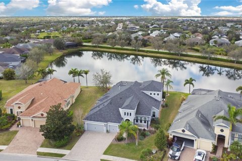 House in Bradenton, Florida 4 bedrooms, 377.74 sq.m. № 1583978 - photo 3