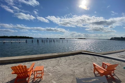 Copropriété à vendre à Miami, Floride: 1 chambre, 67.17 m2 № 1981774 - photo 21