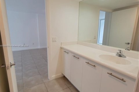 Copropriété à vendre à Miami, Floride: 1 chambre, 67.17 m2 № 1981774 - photo 9