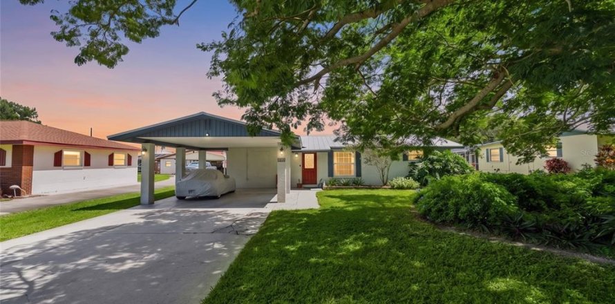 Villa ou maison à Nokomis, Floride 3 chambres, 168.52 m2 № 2375482