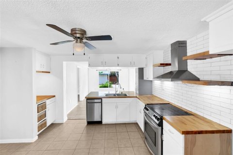 Villa ou maison à vendre à Nokomis, Floride: 3 chambres, 168.52 m2 № 2375482 - photo 11