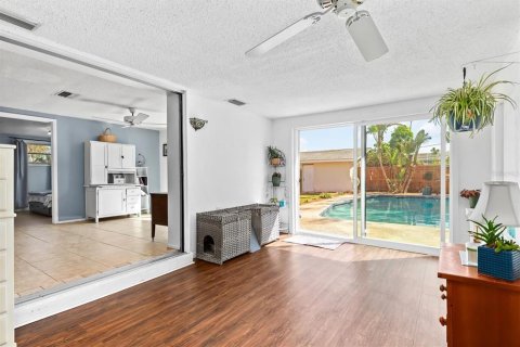 Villa ou maison à vendre à Nokomis, Floride: 3 chambres, 168.52 m2 № 2375482 - photo 28