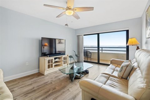 Condo in Saint Petersburg, Florida, 2 bedrooms  № 1446635 - photo 30