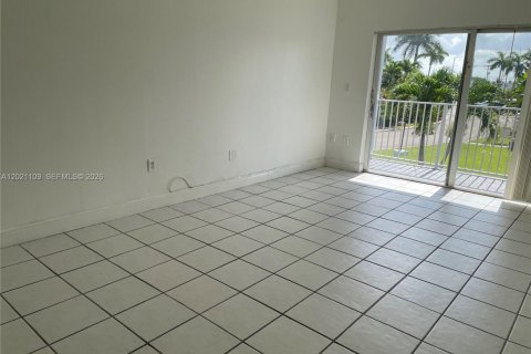 Copropriété à louer à Doral, Floride: 1 chambre, 75.25 m2 № 2256874 - photo 8