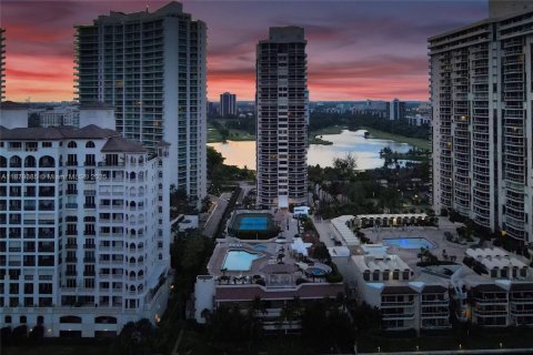 Condo in Aventura, Florida, 2 bedrooms  № 1896285 - photo 19