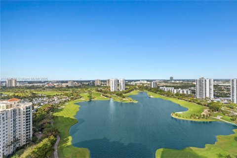 Condo in Aventura, Florida, 2 bedrooms  № 1896285 - photo 28