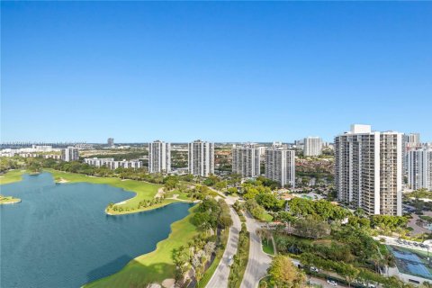 Condo in Aventura, Florida, 2 bedrooms  № 1896285 - photo 29