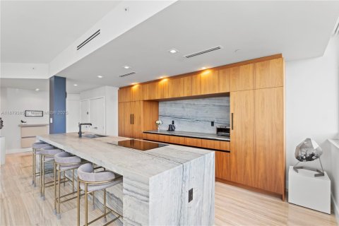 Condo in Aventura, Florida, 2 bedrooms  № 1896285 - photo 7