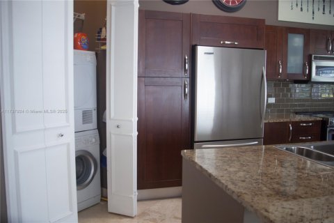 Condo in Aventura, Florida, 3 bedrooms  № 1962166 - photo 5