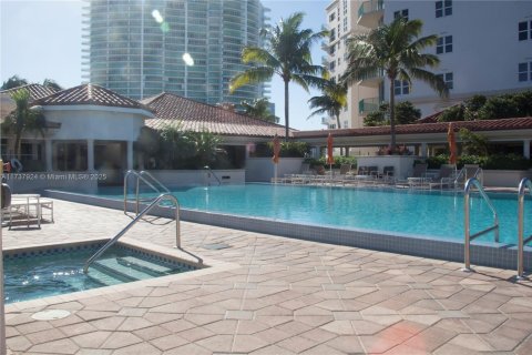 Condo in Aventura, Florida, 3 bedrooms  № 1962166 - photo 26