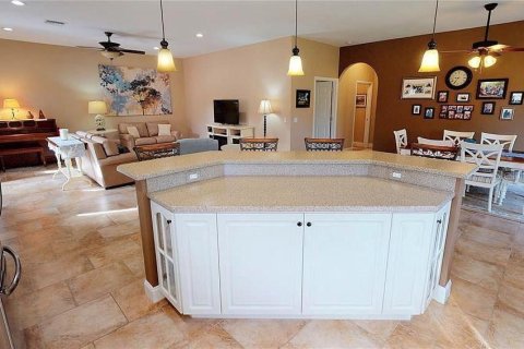 Immobilier commercial à vendre à Port Charlotte, Floride: 5 chambres, 294.5 m2 № 2371536 - photo 19