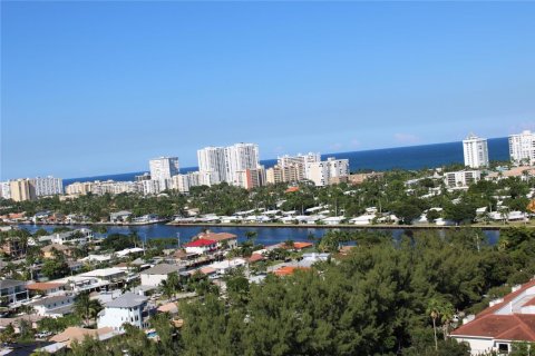 Condominio en Fort Lauderdale, Florida, 2 dormitorios  № 2250331