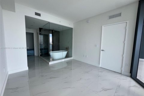 Condo in Miami, Florida, 3 bedrooms  № 1924974 - photo 20