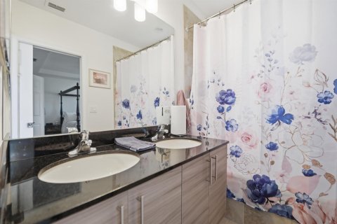 Adosado en venta en Hobe Sound, Florida, 4 dormitorios, 176.98 m2 № 2077439 - foto 21
