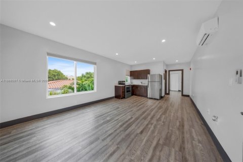 Apartment in Miami, Florida 1 bedroom, 46.45 sq.m. № 1942272 - photo 4