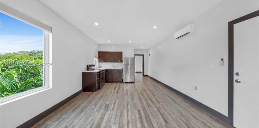 Apartment in Miami, Florida 1 bedroom, 46.45 sq.m. № 1942272