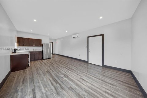 Apartment in Miami, Florida 1 bedroom, 46.45 sq.m. № 1942272 - photo 3