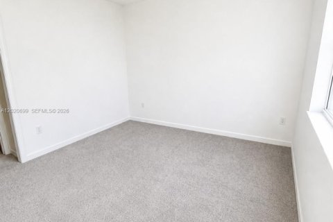 Купить таунхаус в Хомстед, Флорида 3 спальни, 129.41м2, № 2077724 - фото 9