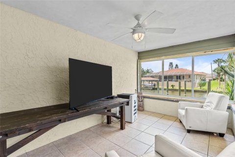 Купить виллу или дом в Палм-Кост, Флорида 6 комнат, 160.72м2, № 1750700 - фото 14