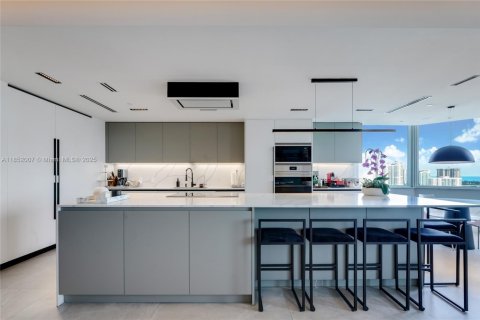 Copropriété à vendre à Aventura, Floride: 4 chambres, 336.31 m2 № 1858705 - photo 12