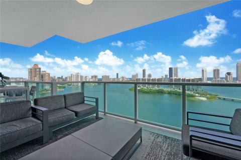 Copropriété à vendre à Aventura, Floride: 4 chambres, 336.31 m2 № 1858705 - photo 15