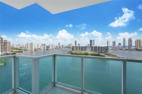 Copropriété à vendre à Aventura, Floride: 4 chambres, 336.31 m2 № 1858705 - photo 3