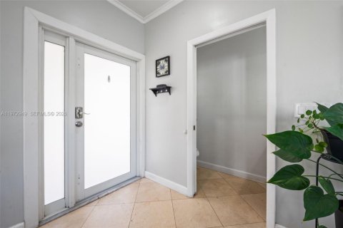 Купить таунхаус в Пемброк-Пайнс, Флорида 3 спальни, 140.93м2, № 2034035 - фото 4