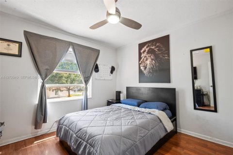 Купить таунхаус в Пемброк-Пайнс, Флорида 3 спальни, 140.93м2, № 2034035 - фото 15