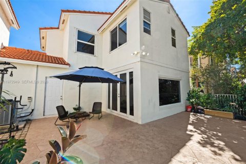 Купить таунхаус в Пемброк-Пайнс, Флорида 3 спальни, 140.93м2, № 2034035 - фото 22