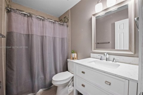 Купить таунхаус в Пемброк-Пайнс, Флорида 3 спальни, 140.93м2, № 2034035 - фото 19