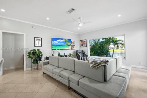 Купить таунхаус в Пемброк-Пайнс, Флорида 3 спальни, 140.93м2, № 2034035 - фото 6