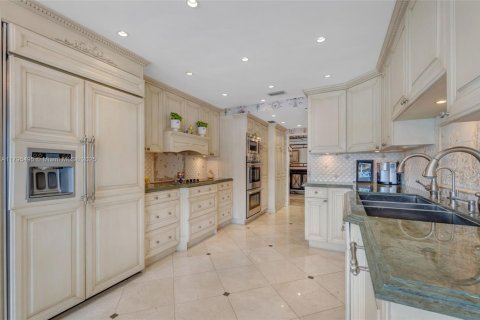 Condo in Miami Beach, Florida, 3 bedrooms  № 1861417 - photo 5