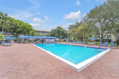 Condo in Coconut Creek, Florida, 1 bedroom  № 1882344 - photo 18