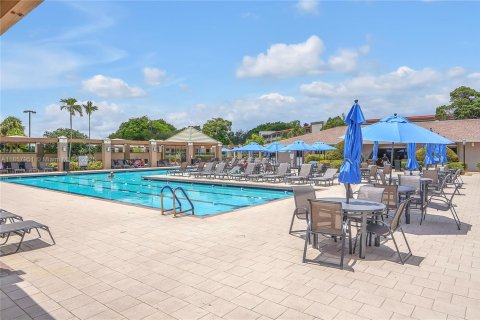 Condo in Coconut Creek, Florida, 1 bedroom  № 1882344 - photo 20