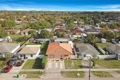 Villa ou maison à vendre à Miami, Floride: 3 chambres, 138.8 m2 № 2055740 - photo 28