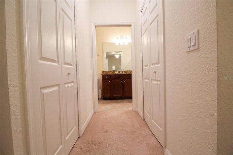 Condo in Bradenton, Florida, 2 bedrooms in LAKEWOOD NATIONAL  № 2298762 - photo 23