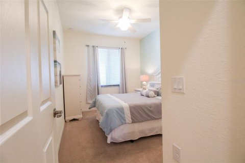 Condo in Bradenton, Florida, 2 bedrooms in LAKEWOOD NATIONAL  № 2298762 - photo 28