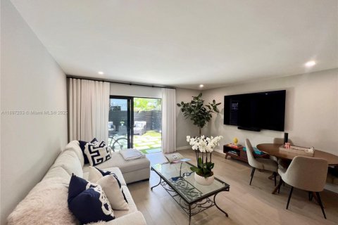 Condo à Miami, Floride, 2 chambres  № 2018301