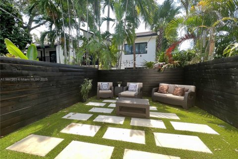 Снять в аренду кондоминиум в Майами, Флорида 2 спальни, 139.35м2, № 2018301 - фото 3