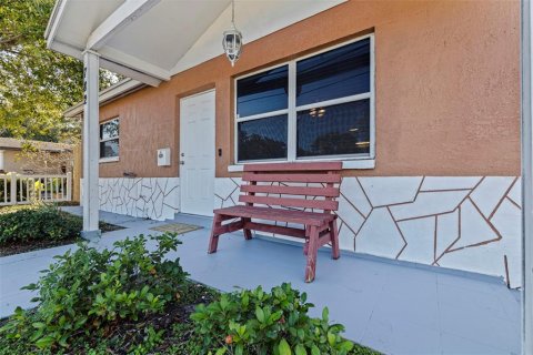 Villa ou maison à vendre à Saint Petersburg, Floride: 3 chambres, 109.62 m2 № 2423756 - photo 3