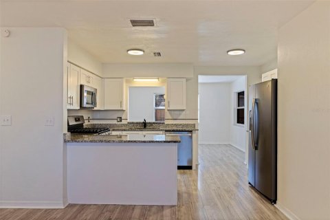 Villa ou maison à vendre à Saint Petersburg, Floride: 3 chambres, 109.62 m2 № 2423756 - photo 8