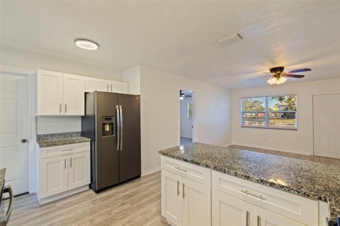 Villa ou maison à vendre à Saint Petersburg, Floride: 3 chambres, 109.62 m2 № 2423756 - photo 10